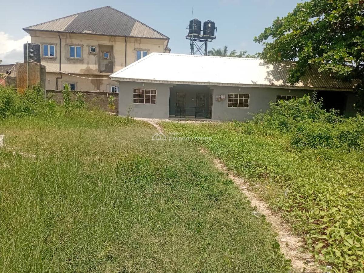 1300 Sqm Land with Structure, Ologolo, Lekki, Lagos, Commercial Land for Rent
