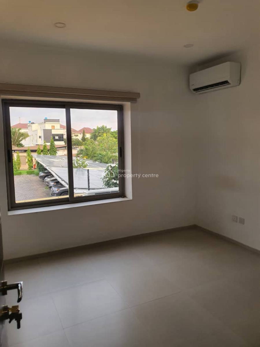 2 Bedroom Upper Floor Apartment, Banana Island, Ikoyi, Lagos, Flat / Apartment for Sale