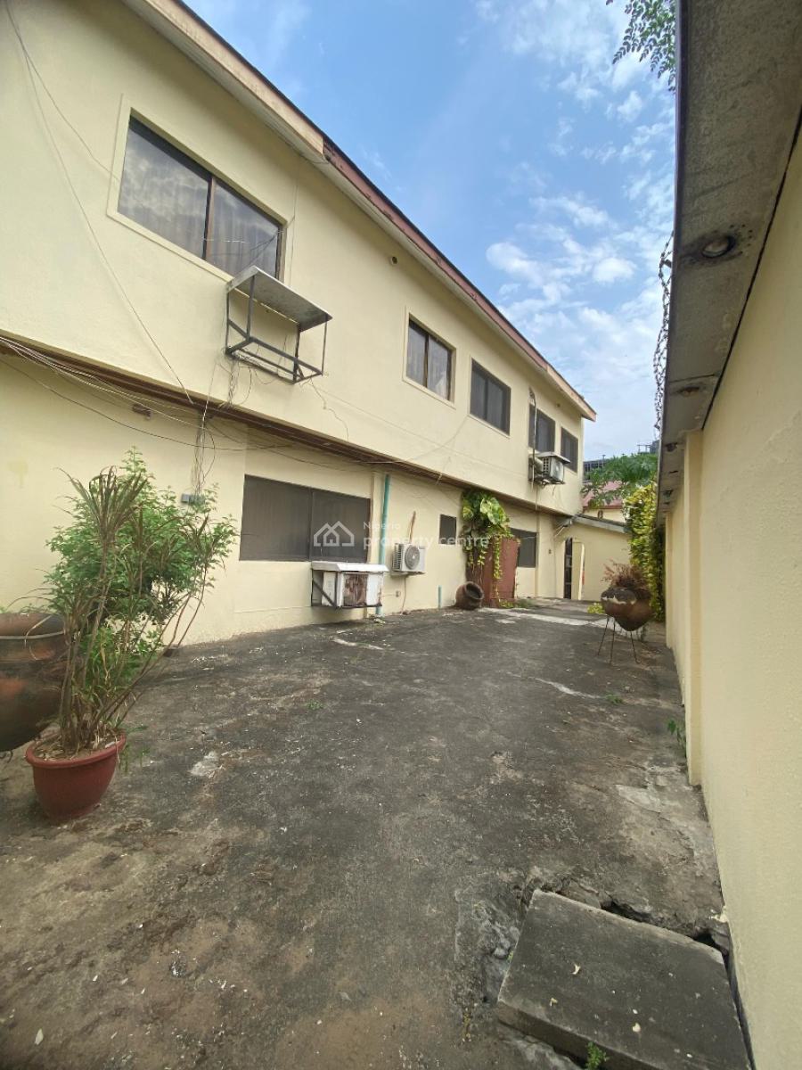 Well Maintained 8 Bedroom House + 3 Room Bq, Victoria Island (vi), Lagos, House for Sale