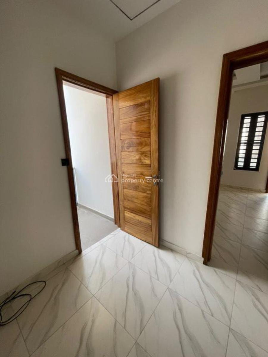 4 Bedroom Semi Detached Duplex with Self Compound, New Road, Lekki, Lagos, Semi-detached Duplex for Sale