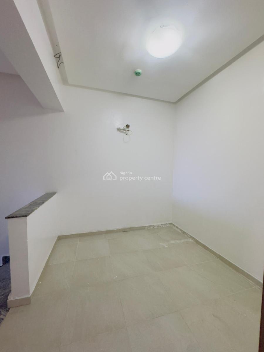 Exquisitely Built 4 Bedroom Semi-detached Duplex with a Bq, Anthony, Maryland, Lagos, Semi-detached Duplex for Sale