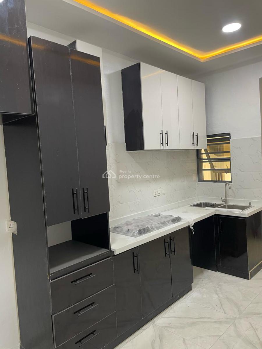 Sharp 3 Bed Room Apartment, with Bq in an Estate., Sangotedo, Sangotedo, Ajah, Lagos, Flat / Apartment for Rent