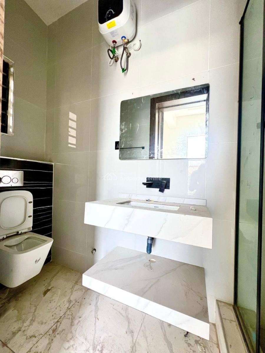 Luxury 2-bedroom Apartment with Elevator & Swimming Pool, Lekki Phase 1, Lekki, Lagos, Flat / Apartment for Sale