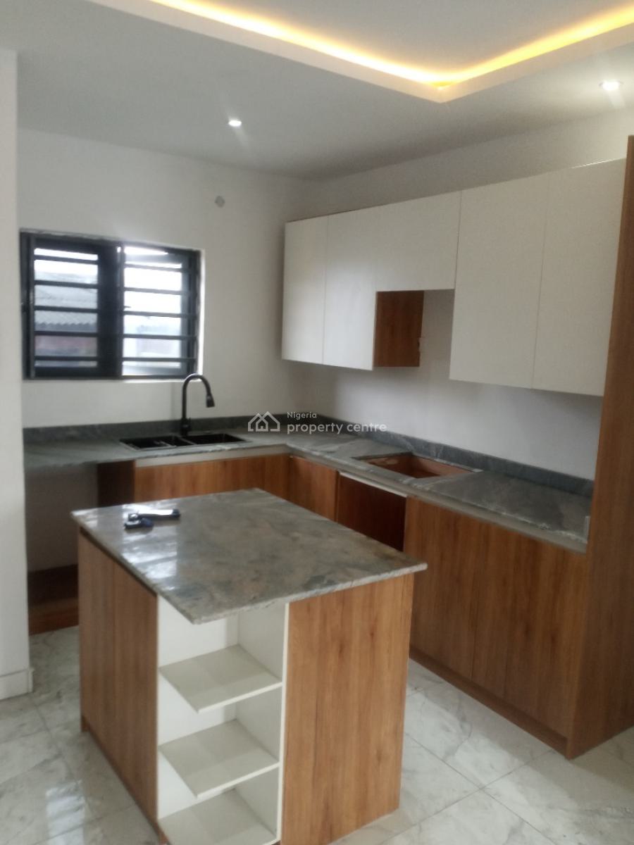 Executive 3 Bedroom, Aguda, Surulere, Lagos, Flat / Apartment for Rent