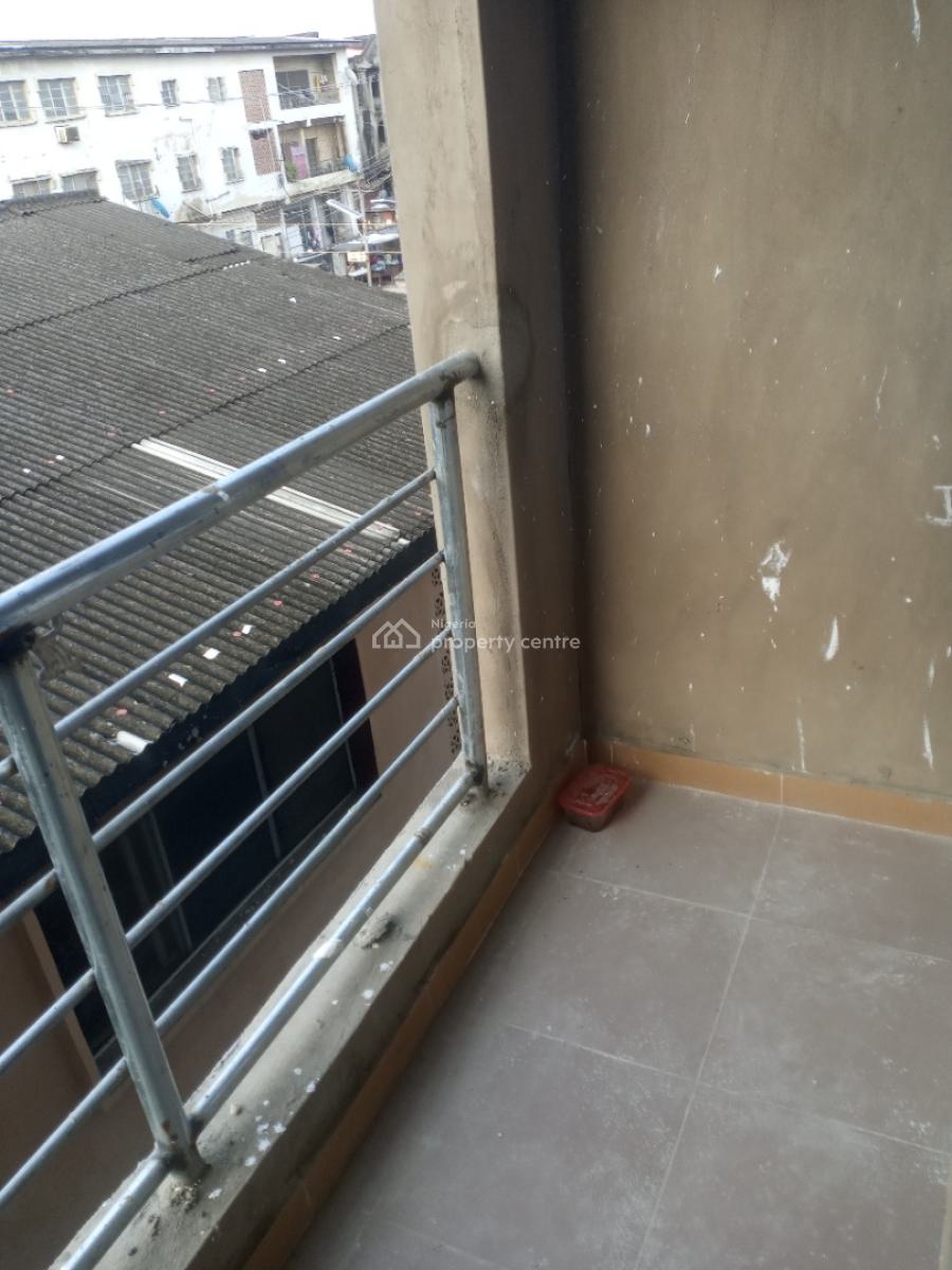 Newly Built 2 Bedroom, Cola Street, Surulere, Lagos, Flat / Apartment for Rent