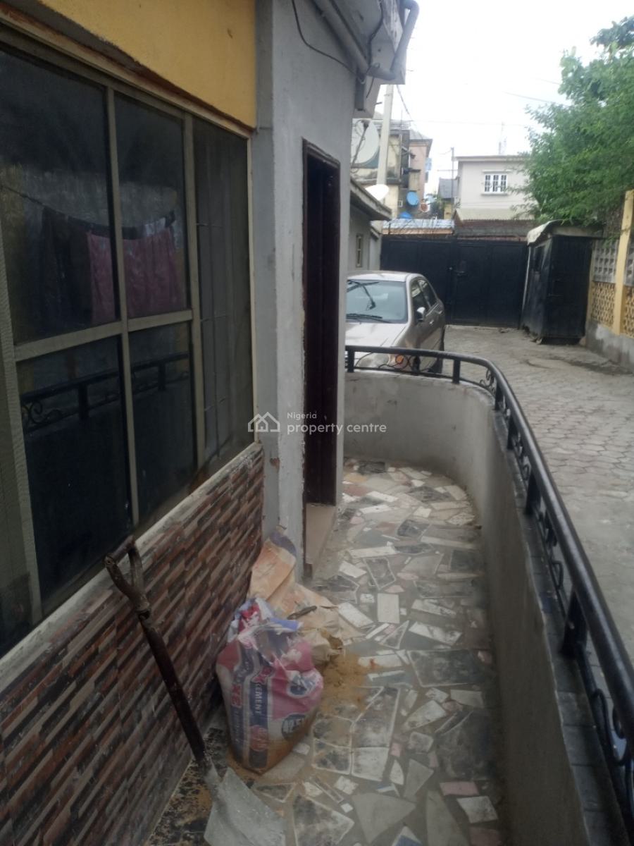 2 Bedroom, Off Olufemi, Surulere, Lagos, Flat / Apartment for Rent