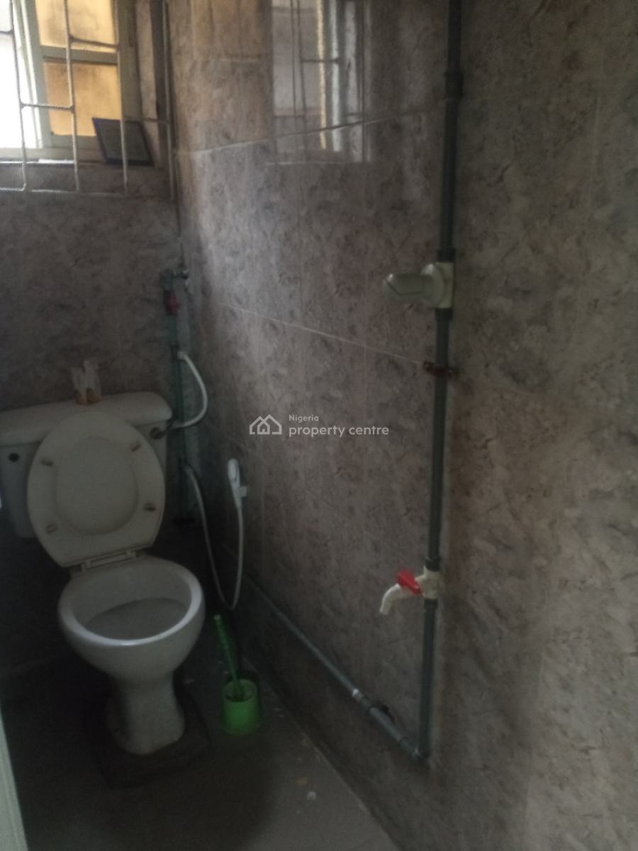 2 Bedroom, Off Olufemi, Surulere, Lagos, Flat / Apartment for Rent