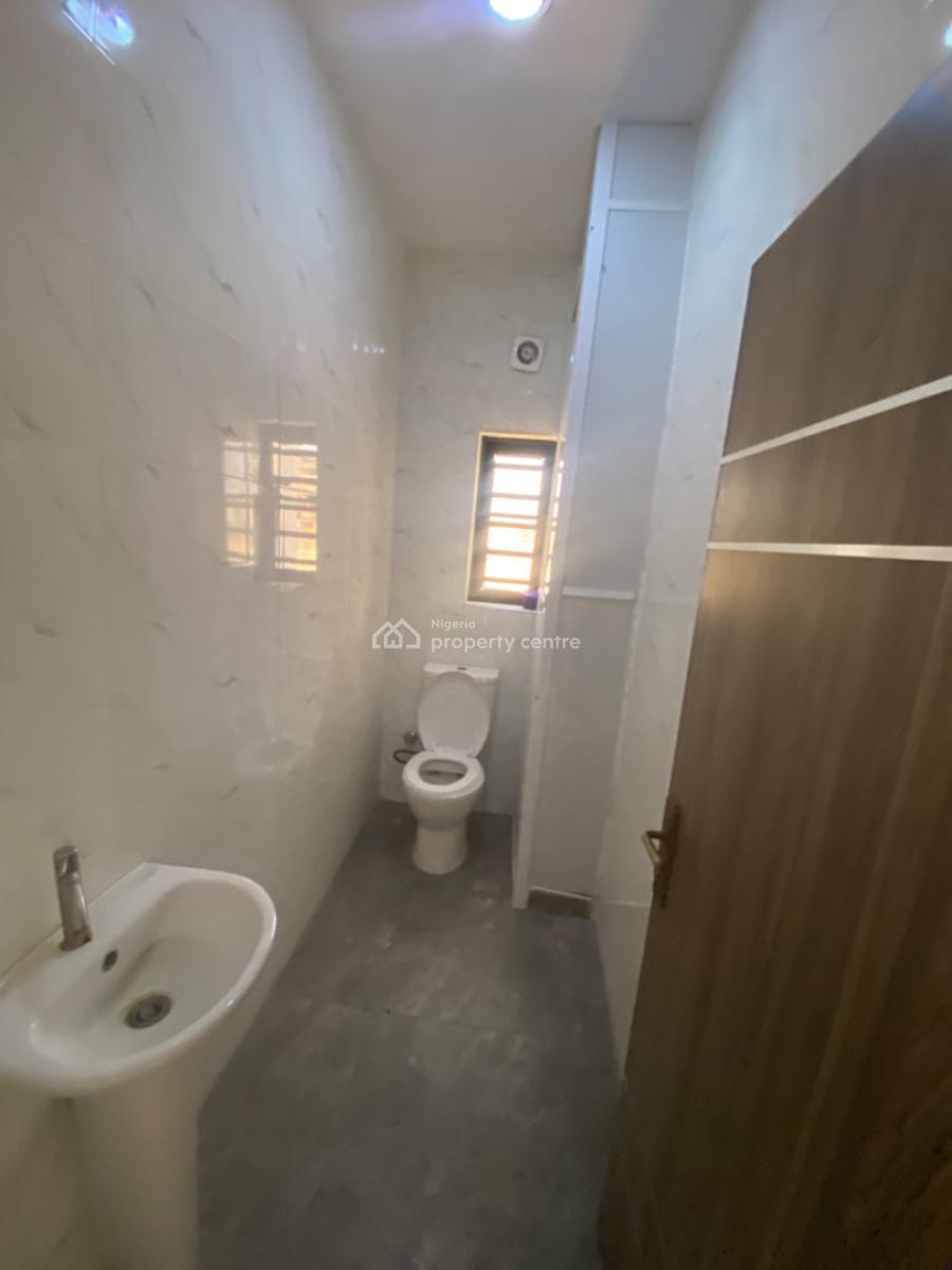 Spacious 2 Bedroom Apartment on The First Floor, Nike Art Gallery, Lekki Phase 1, Lekki, Lagos, Flat / Apartment for Rent