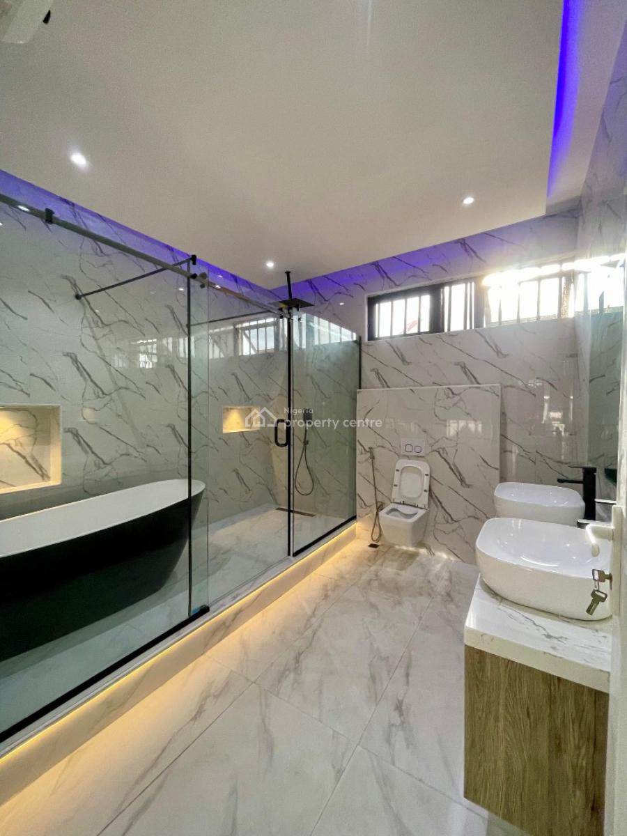 Uniquely Designed 5 Bedroom Fully Detached Luxury Home with Swimming Pool., Lekki, Lagos, House for Sale
