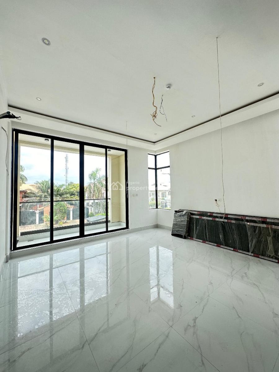 Exquisite 3 Bedroom Apartment with Swimming Pool and Gym, Lekki Phase 1, Lekki, Lagos, Block of Flats for Sale