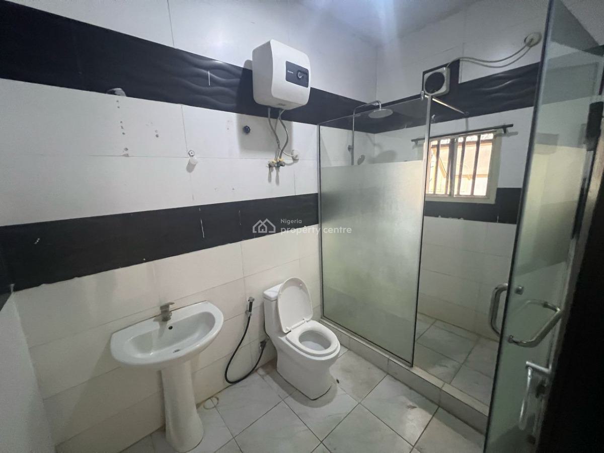Spacious Luxury 3 Bedroom Apartment with Bq, Lekki Phase 1, Lekki, Lagos, Flat / Apartment for Rent