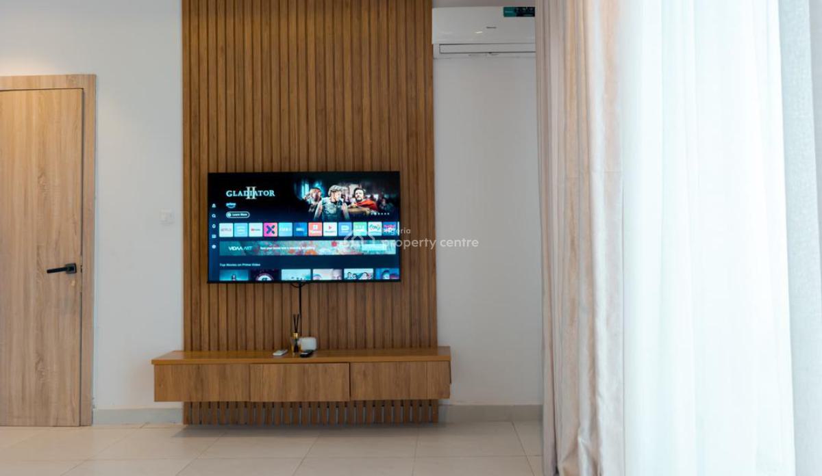 Luxury 2 Bedrooms Rooftop, Gym, Pool, Ps5, Table Tennis, Snooker, Lekki Phase 1, Lekki, Lagos, Flat / Apartment Short Let