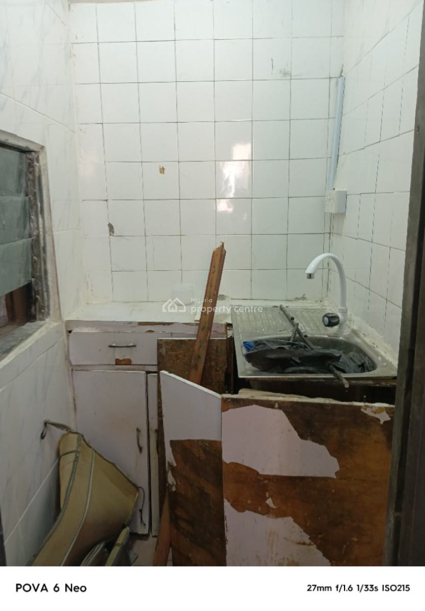 Super and Spacious Self Contained, Ishaga Road, Via Luth, Surulere, Lagos, Self Contain (single Rooms) for Rent