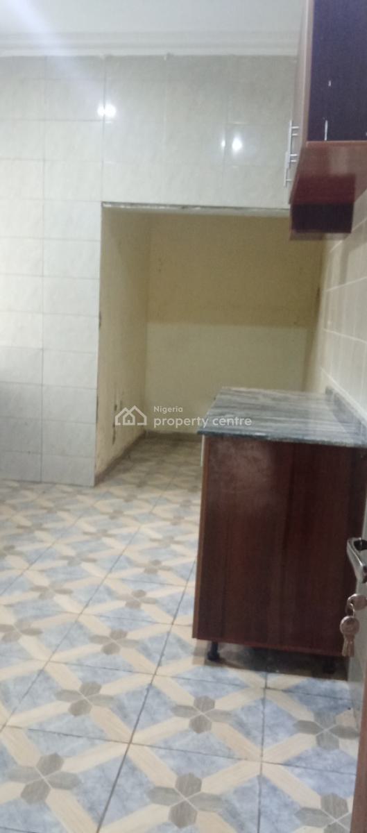 Pop Finished 3 Bedroom Flat with a Guest Toilet, Jahi, Abuja, Flat / Apartment for Rent