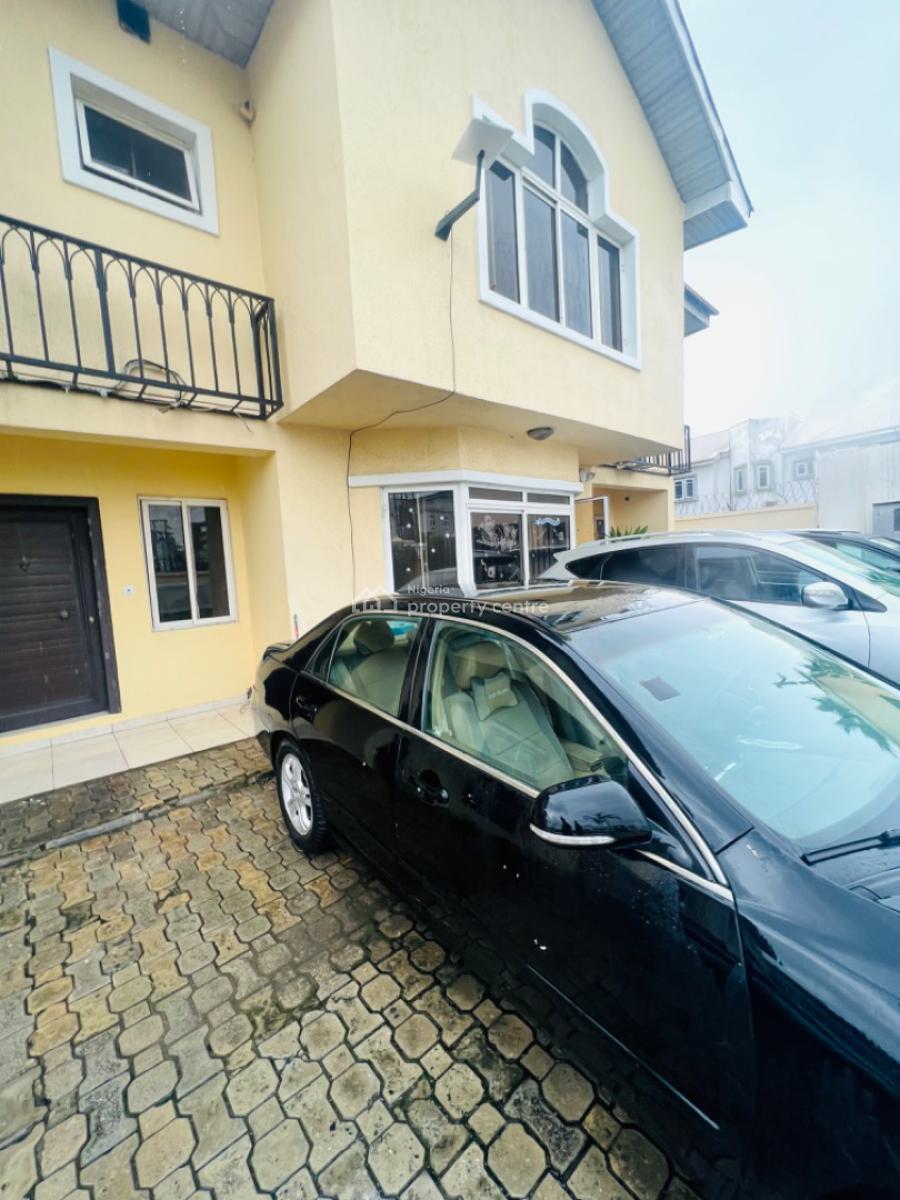 4 Bedroom Duplex, Lekki Right, Lekki, Lagos, Terraced Duplex for Rent