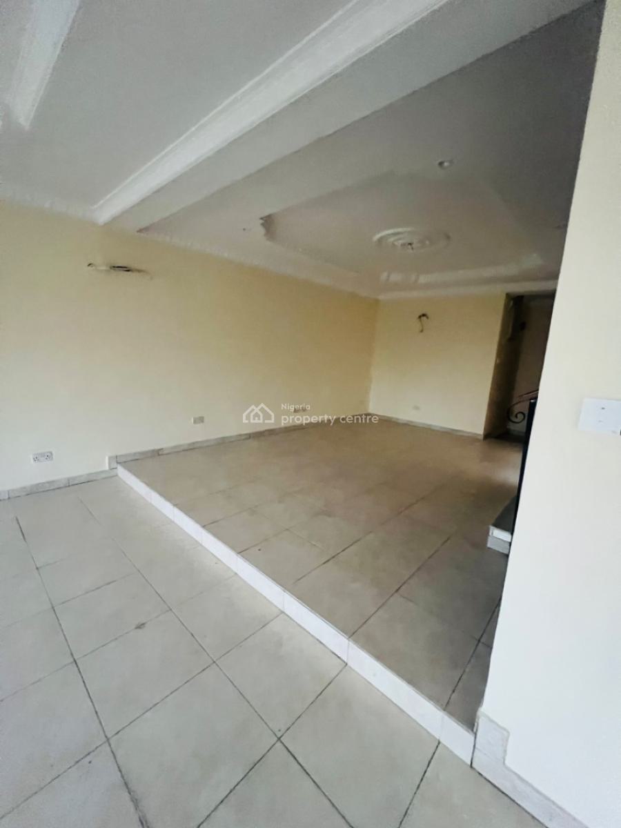 4 Bedroom Duplex, Lekki Right, Lekki, Lagos, Terraced Duplex for Rent