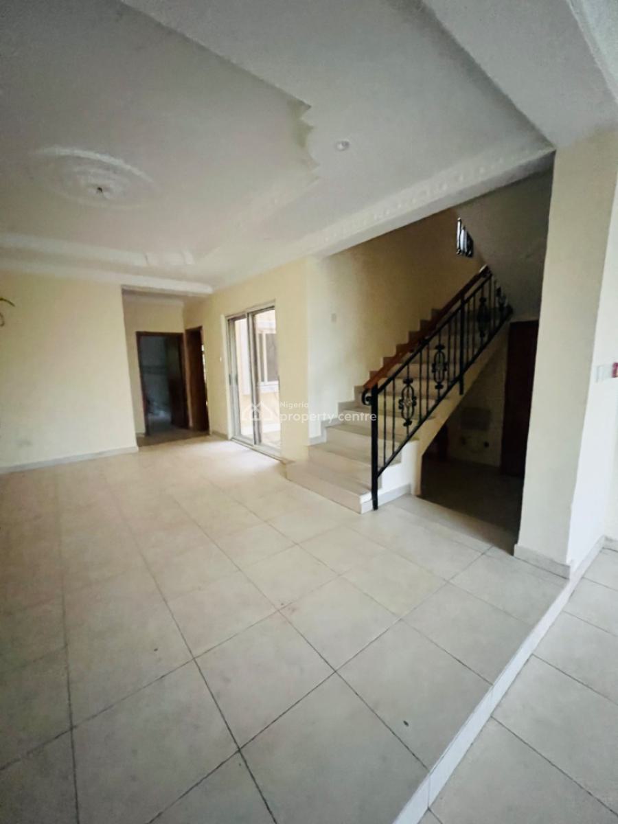 4 Bedroom Duplex, Lekki Right, Lekki, Lagos, Terraced Duplex for Rent