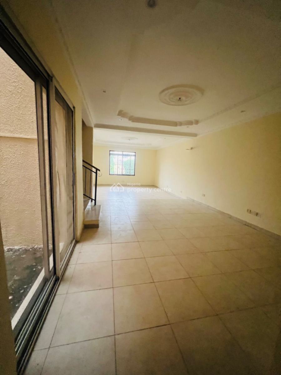 4 Bedroom Duplex, Lekki Right, Lekki, Lagos, Terraced Duplex for Rent