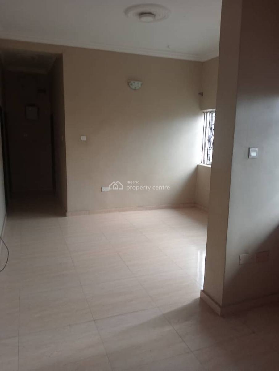 3 Bedroom Flat, Olowora, Magodo, Lagos, Flat / Apartment for Rent