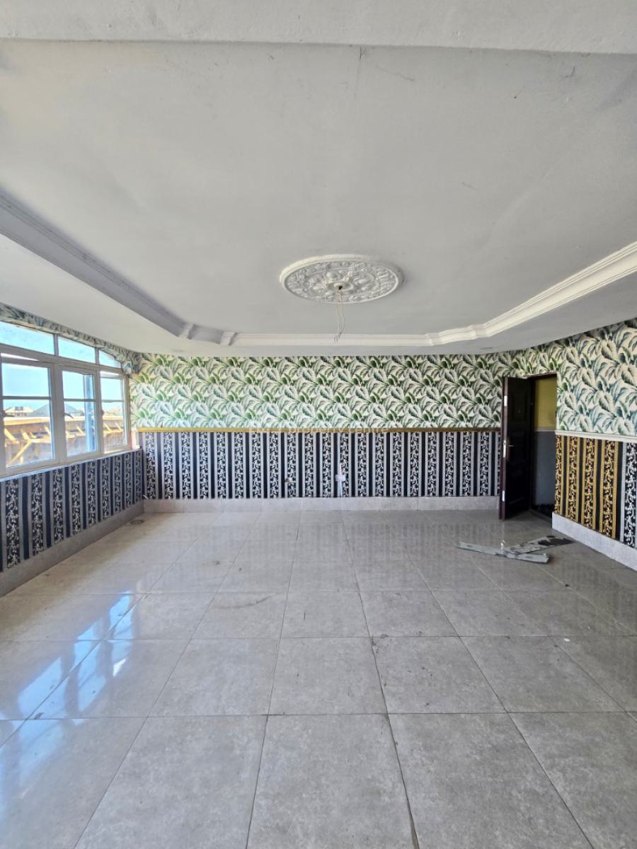 Neatly Used 4-bedroom Terrace Duplex., Maryland, Lagos, Terraced Duplex for Sale