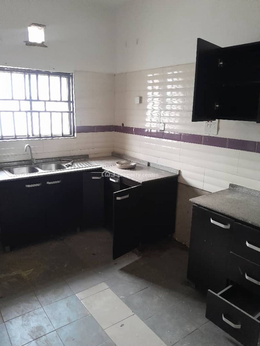 a Very Good Spacious 2 Bedroom Flat, Wuse 2, Abuja, Flat / Apartment for Rent