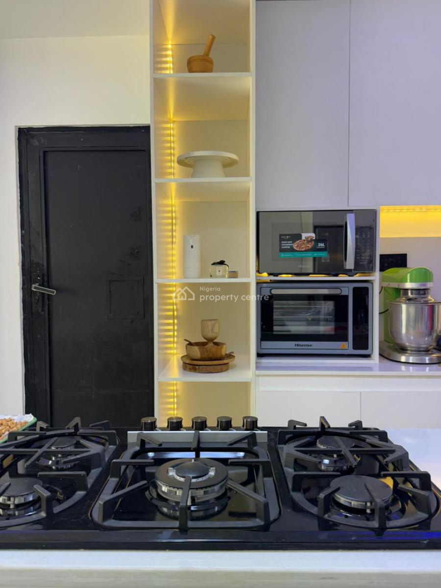 New 1 Bedroom -ps5- Dstv-board Games, Lekki Phase 1, Lekki, Lagos, Flat / Apartment Short Let