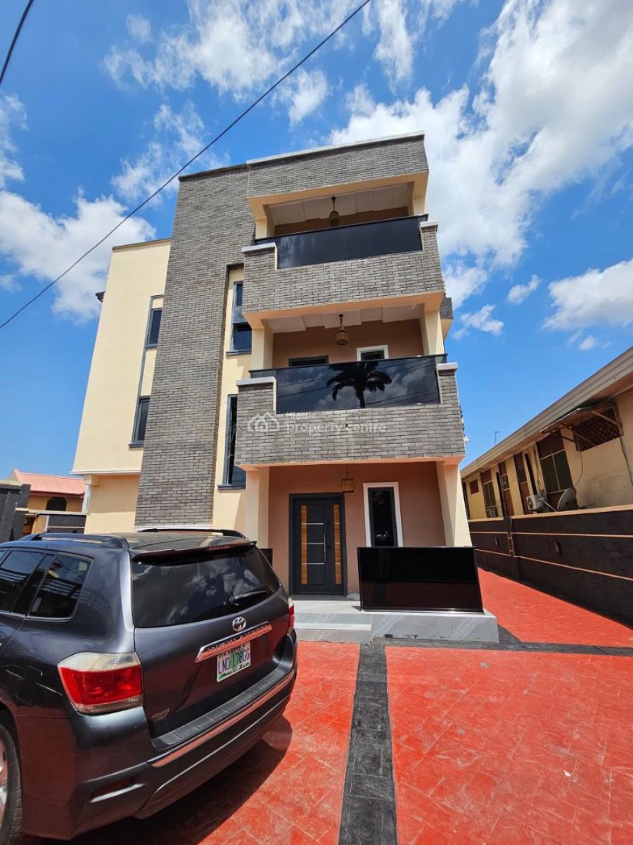 Bright and Airy 3-bedroom Apartment in Prime Location, Gbagada, Lagos, House for Sale