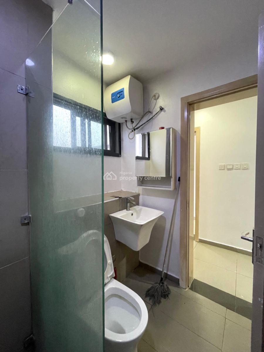 Beautifully Built 2 Bedroom Apartment with an Opened Plan Kitchen and, Osapa, Lekki, Lagos, Flat / Apartment for Sale