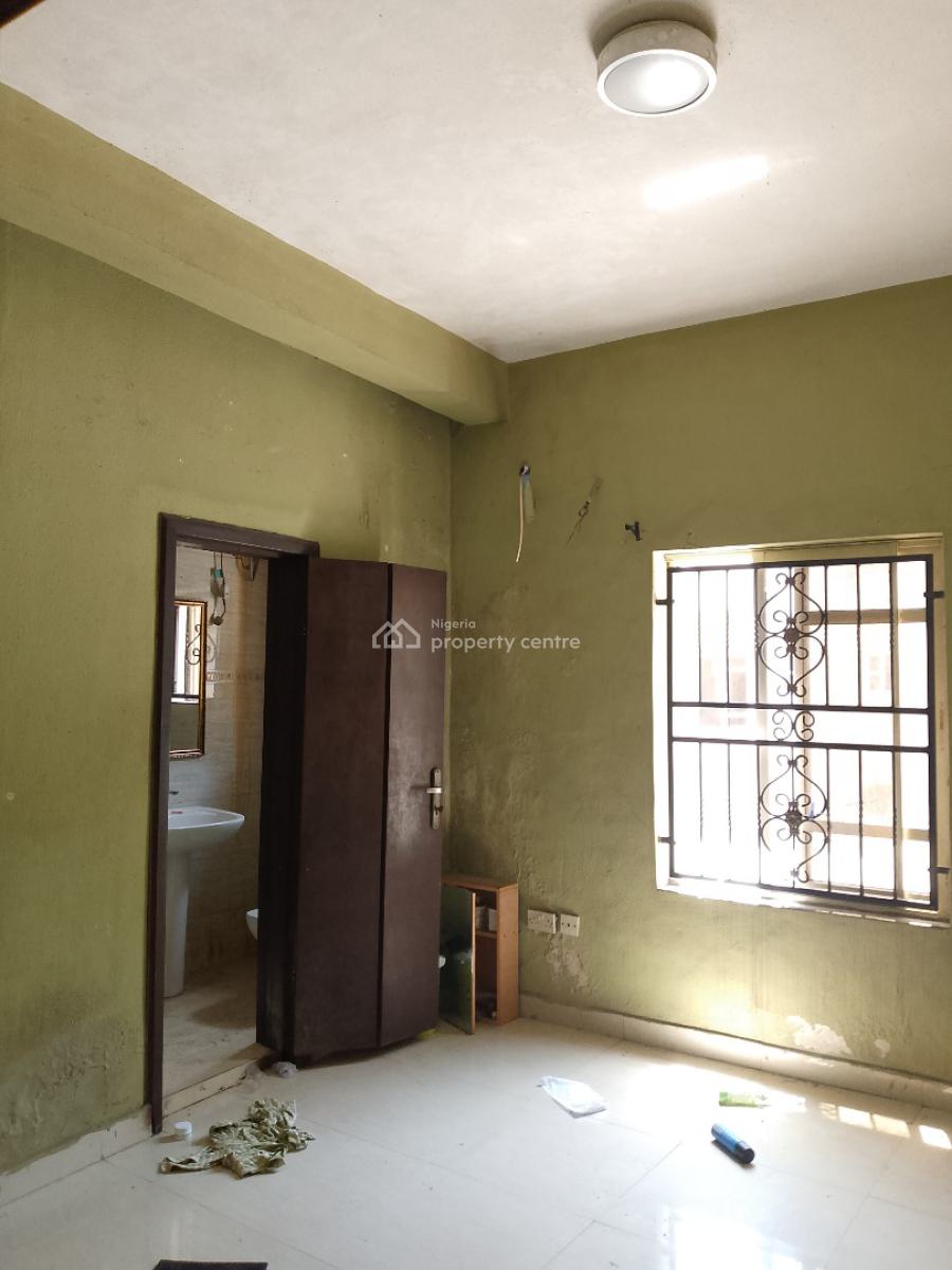 a Spacious 3 Bedroom Flats, Mobile Road, Ilaje, Ajah, Lagos, Flat / Apartment for Rent