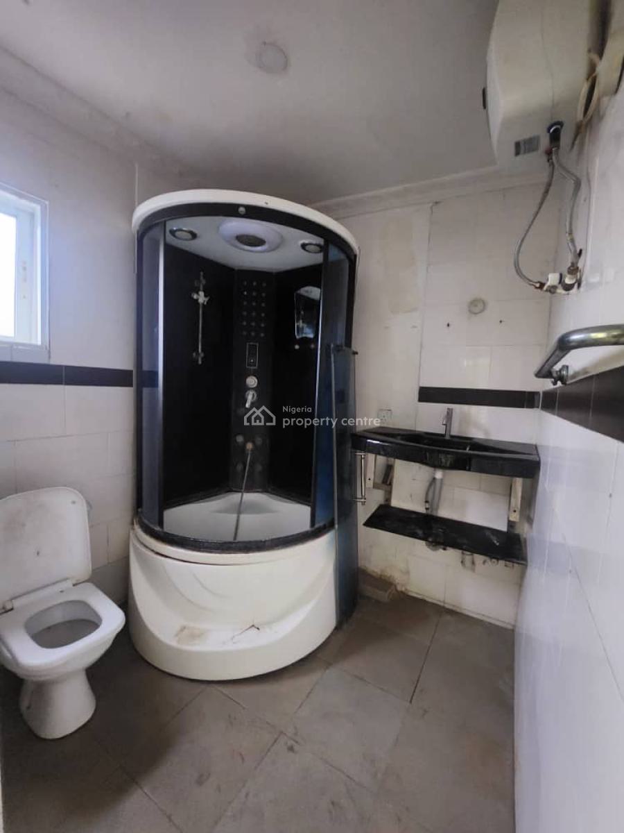 2 Bedrooms Flat in a Serene Environment with Bq, Lekki, Lagos, Flat / Apartment for Sale