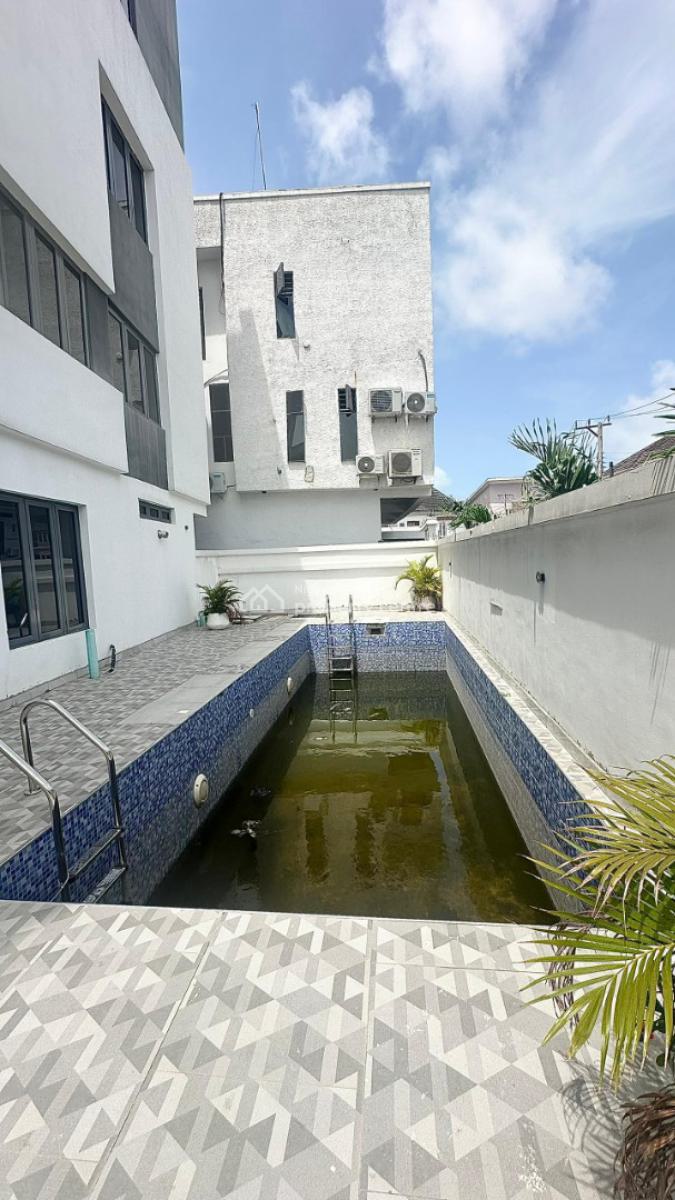 a Fancy and Luxurious Styled 4 Bedroom Detached Duplex, Chevron Drive, Lekki, Lagos, Detached Duplex for Sale