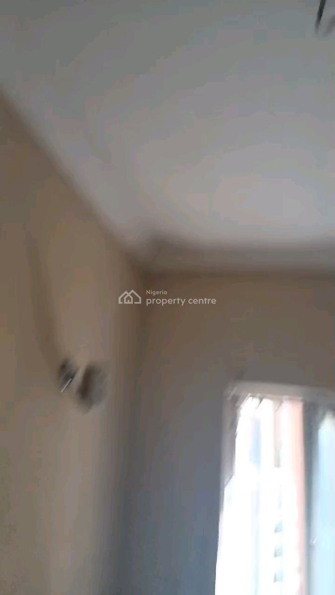 Standard N Executive  Mini Flat, Borno Way, Adekunle, Yaba, Lagos, Mini Flat (room and Parlour) for Rent