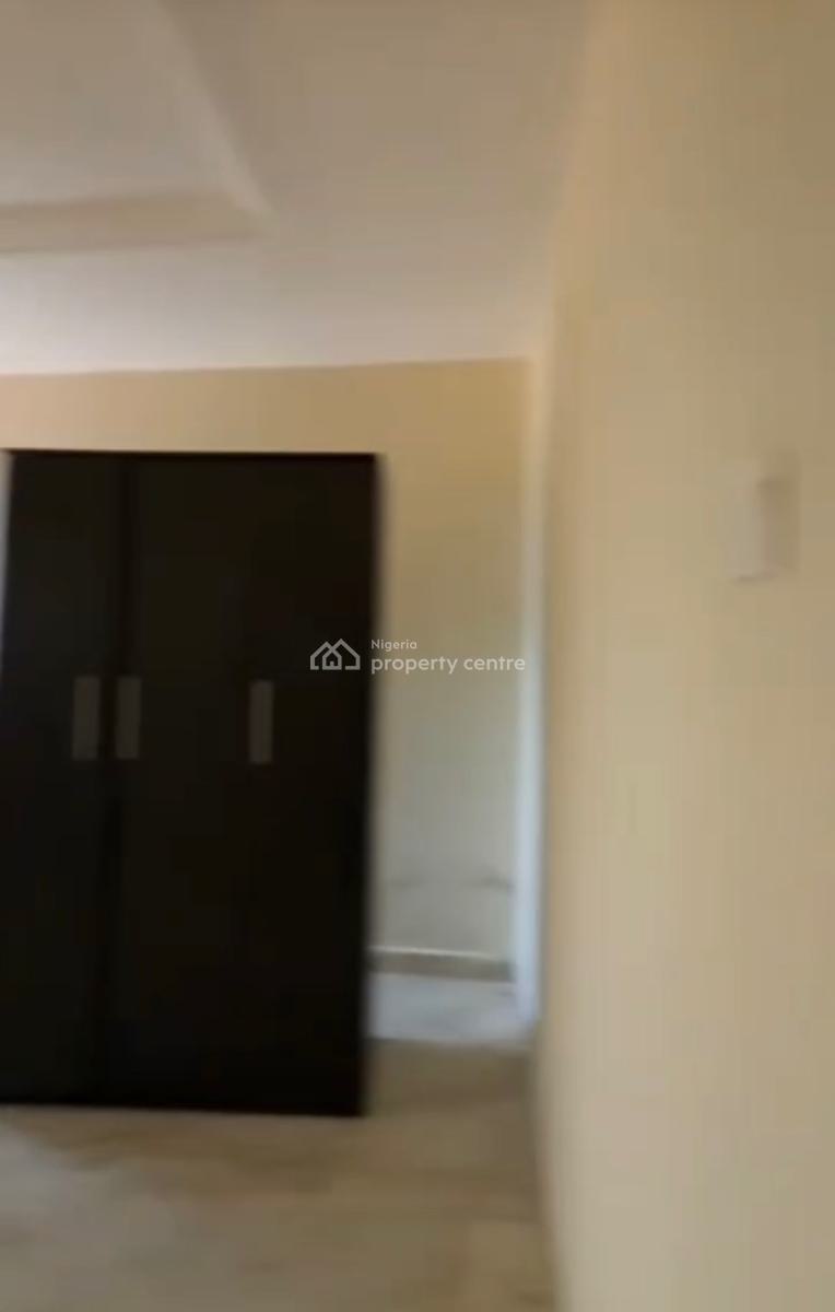 Clean 3 Bedroom Flat (tarred Rd), Gilmore (tarred Rd), Jahi, Abuja, Flat / Apartment for Rent