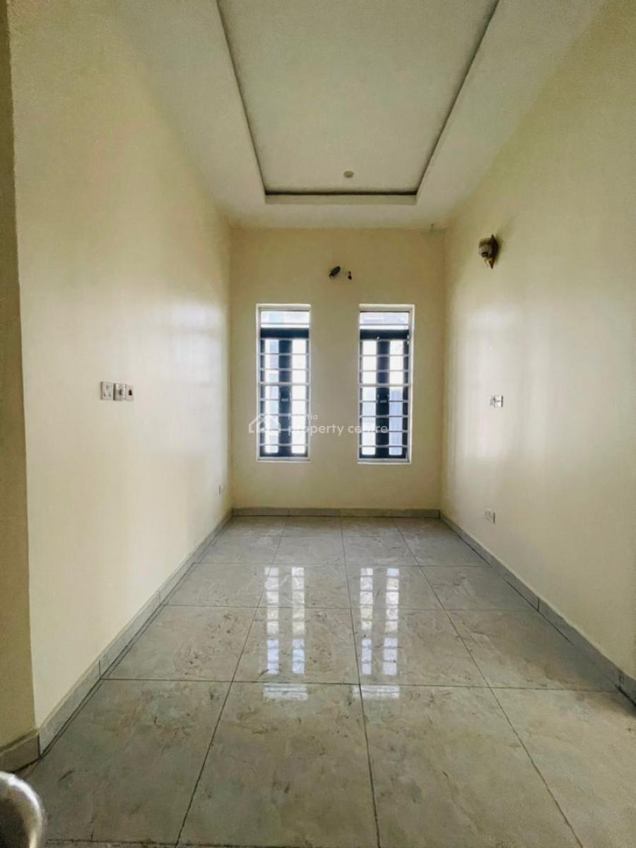 Exclusively Spacious with Bq and Fitted Kitchen, 2nd Toll Gate, Lekki, Lagos, Semi-detached Duplex for Rent