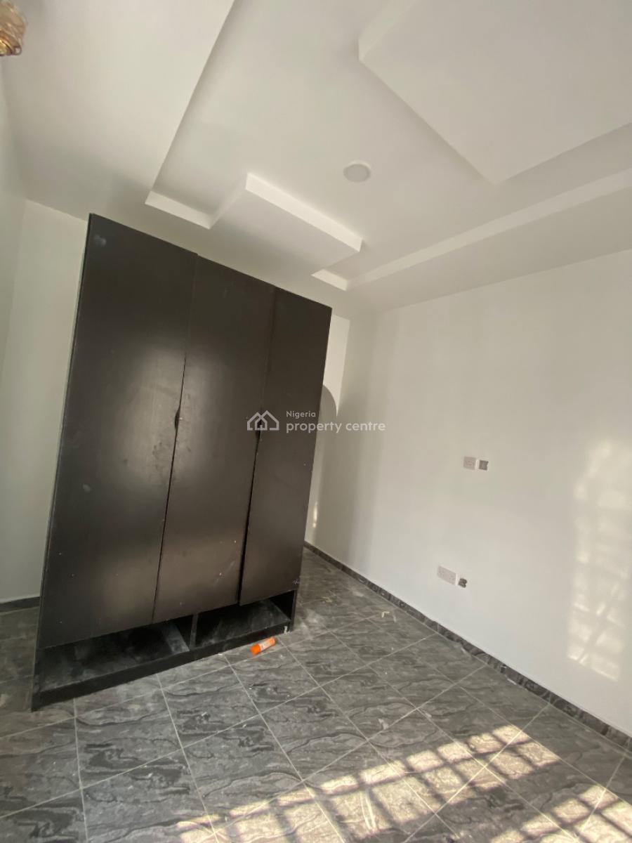 Standard Two Bedroom Apartment, Peaceland Area, Ogombo, Ajah, Lagos, Flat / Apartment for Rent