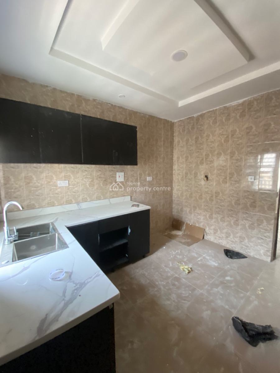 Standard Two Bedroom Apartment, Peaceland Area, Ogombo, Ajah, Lagos, Flat / Apartment for Rent