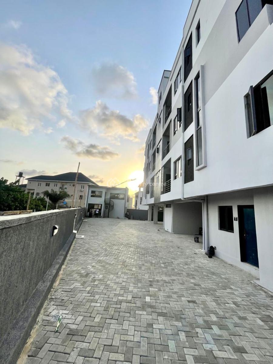 Luxury 1 Bedroom, Ologolo, Lekki, Lagos, Block of Flats for Sale