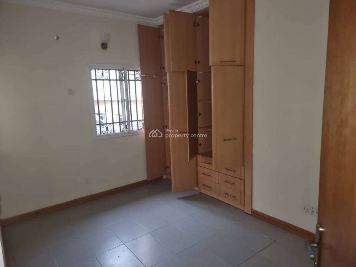 4 Bedroom Semi Detached House in Pristine Condition, Osapa, Lekki, Lagos, Semi-detached Duplex for Sale