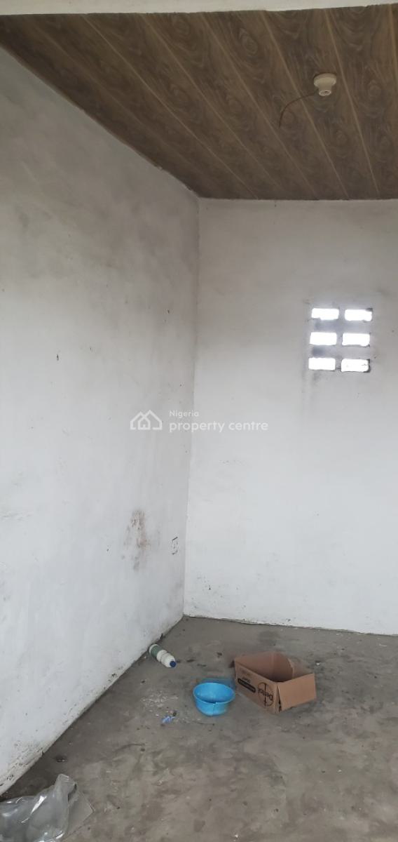 Standard Spacious Shop, Bolaji Plaza, Opposite Mobil Filling Station, Oribanwa, Ibeju Lekki, Lagos, Shop for Rent
