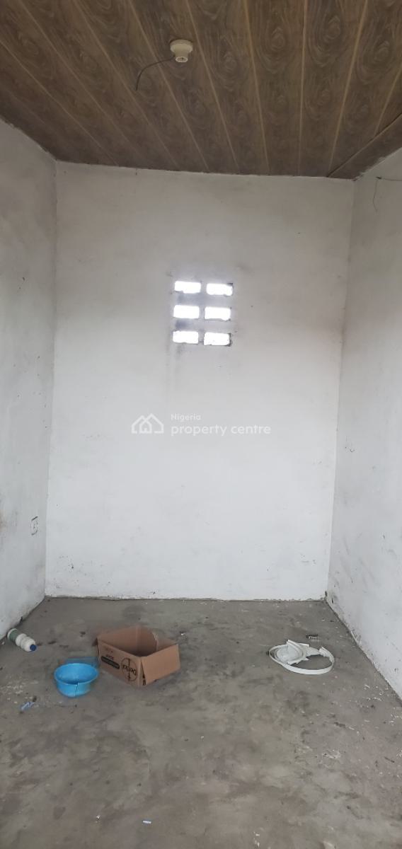 Standard Spacious Shop, Bolaji Plaza, Opposite Mobil Filling Station, Oribanwa, Ibeju Lekki, Lagos, Shop for Rent