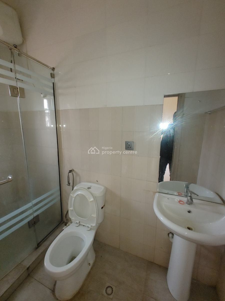 Very Sharp 3 Bedroom Apartment, in a Secured Estate with Good Road, Ogidan, Close to Skymall, Sangotedo, Ajah, Lagos, Flat / Apartment for Rent
