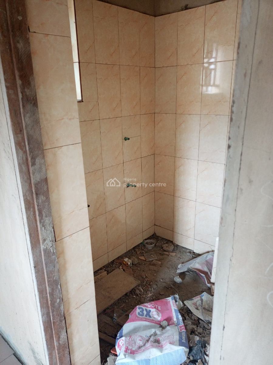 Newly Built Spacious 2 Bedroom All Rooms En Suite, Oremeji Junction Before Bankole Estate, Magboro, Ogun, Flat / Apartment for Rent