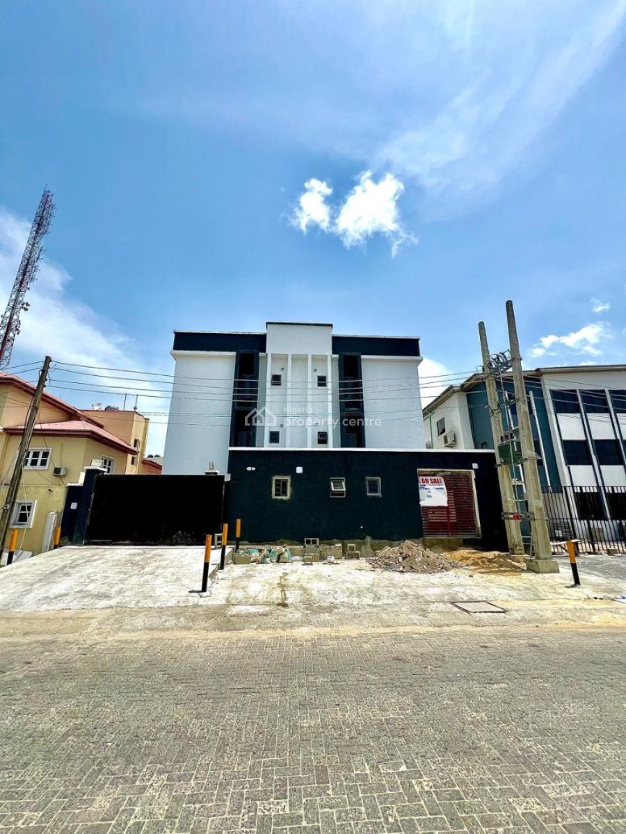 Lovely  2 Bedroom Apartment with Rooftop Lounge., Lekki Phase 1, Lekki, Lagos, Terraced Duplex for Sale