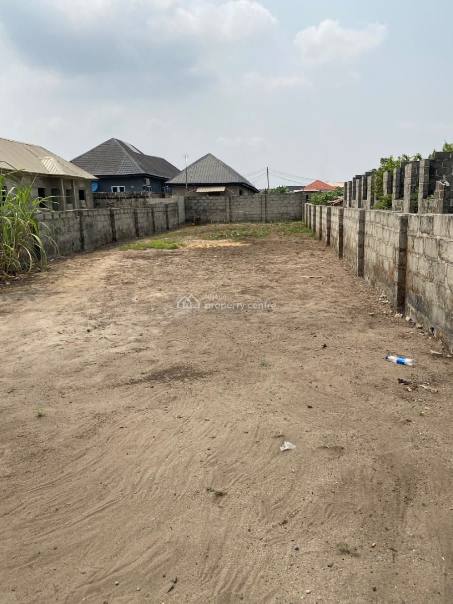 Fenced Gazzeted Half Plot of Land, Elemoro Jehovah Witness Road, Bogije, Ibeju Lekki, Lagos, Residential Land for Sale