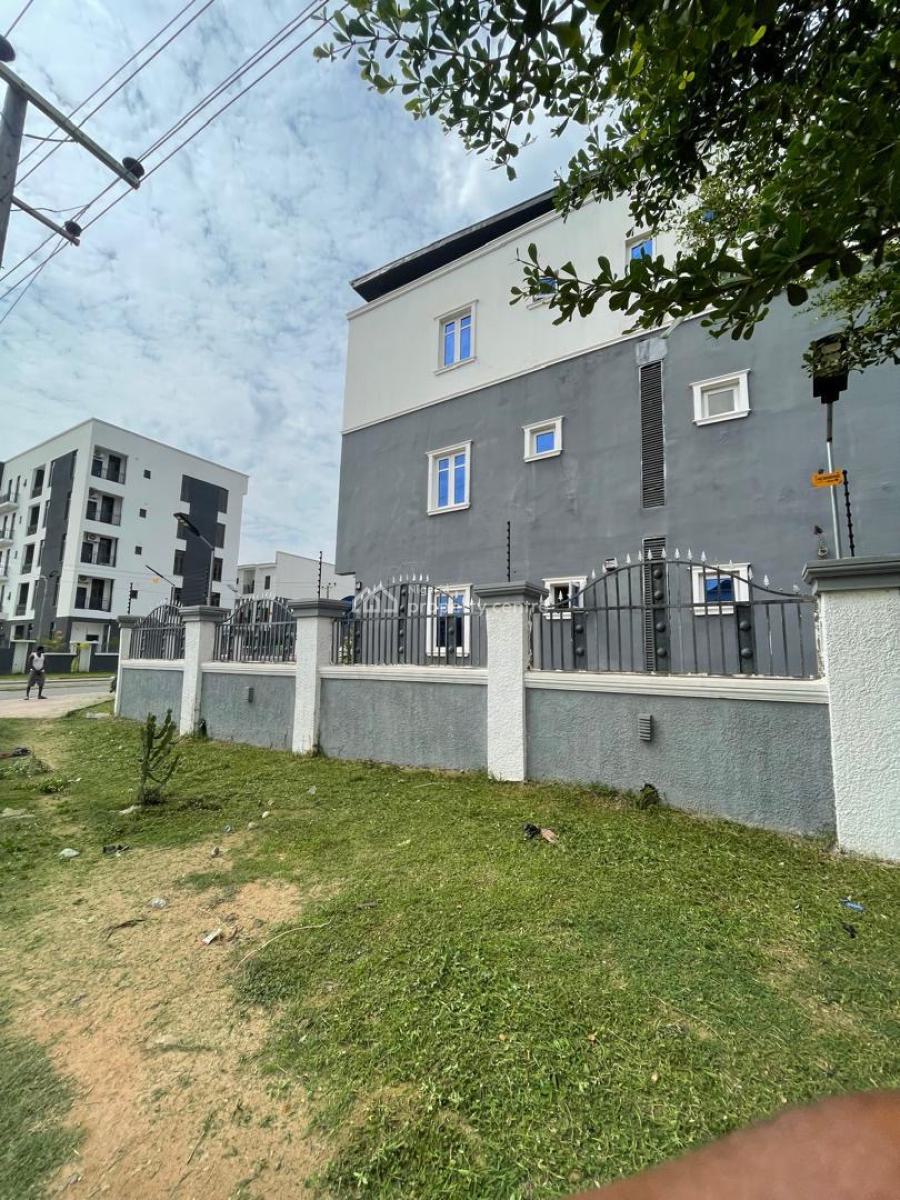 Very Spacious and Fully Furnished 2 Bedroom Apartment, Jahi, Abuja, Flat / Apartment for Rent