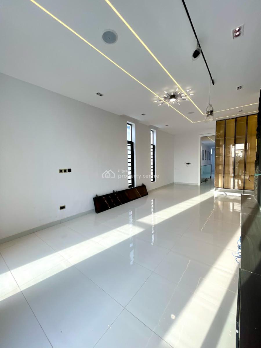 5 Bedroom Fully Detached with Swimming Pool, Ikota, Lekki, Lagos, Detached Duplex for Sale