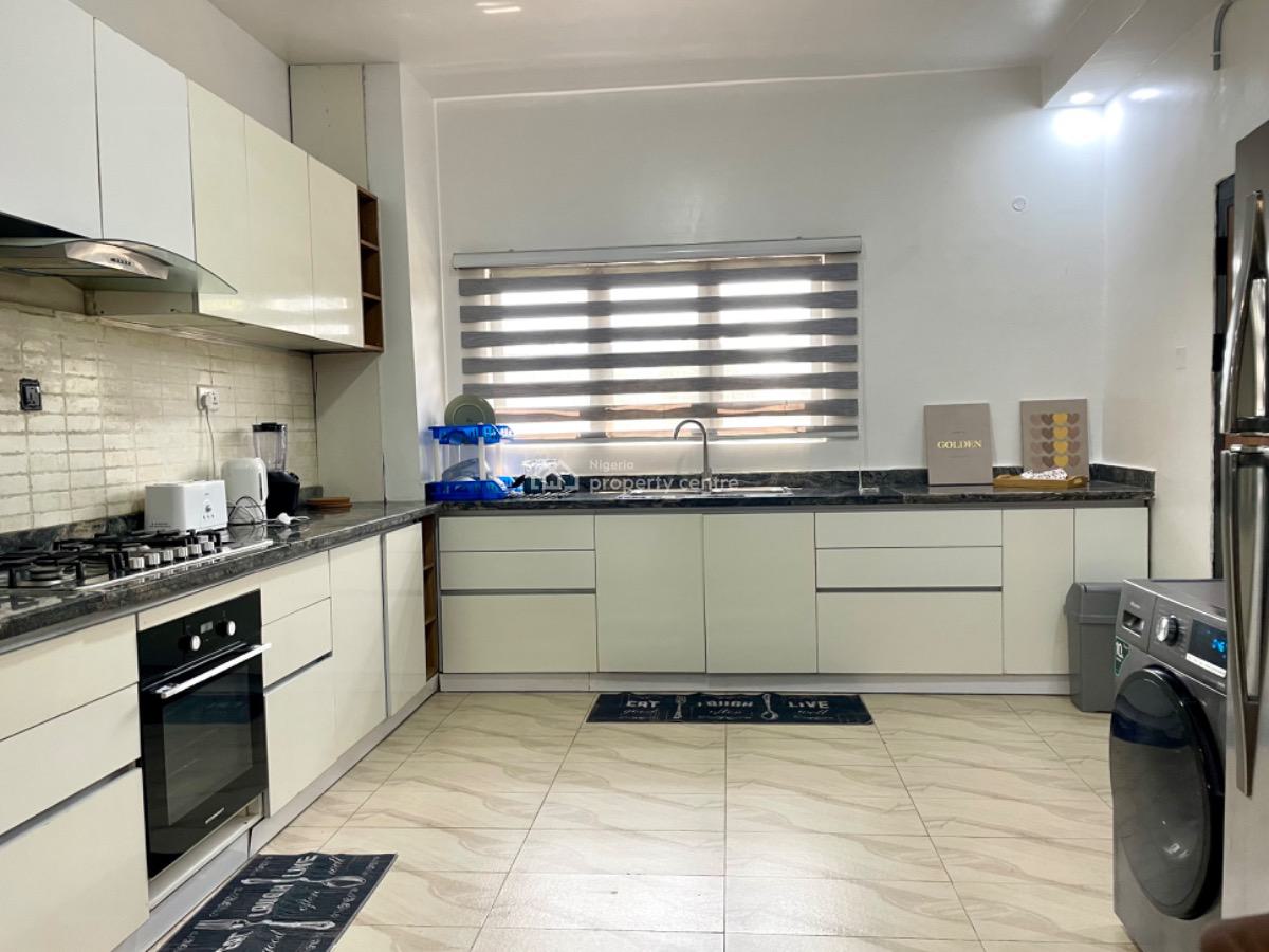 Luxury 3-bedroom with Elevator, Swimming Pool and Gym, Lawrence Road, Ikoyi, Lagos, Flat / Apartment for Rent