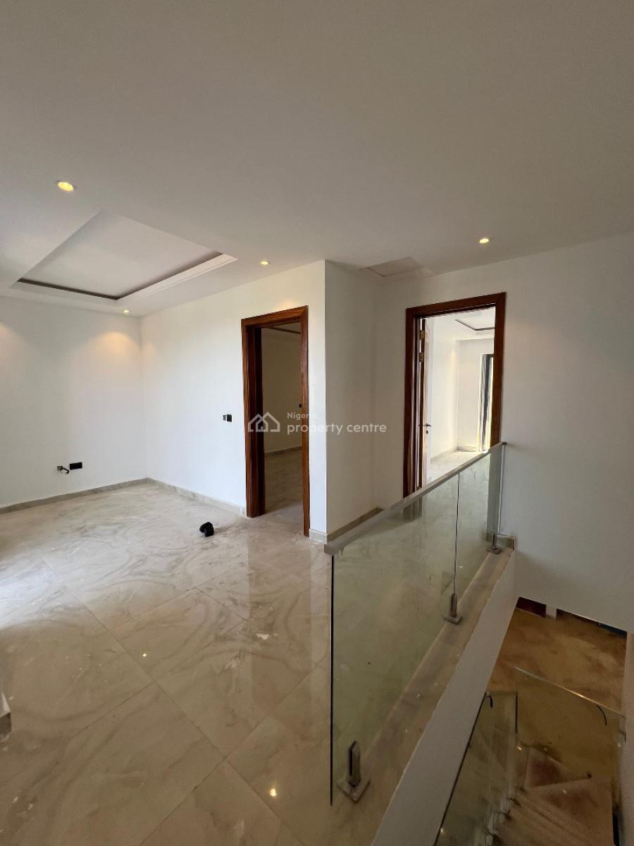 Sophisticated 2 Bedroom Penthouse Maisonette, Off Freedom Way, Lekki Phase 1, Lekki, Lagos, Flat / Apartment for Rent