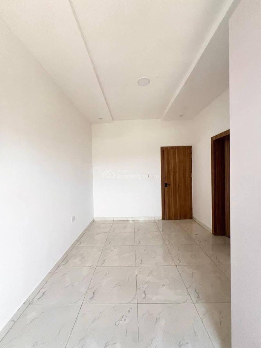3 Bedroom Apartment and General Gym, Seat Out Area Bq and Elevator, Lekki Phase 1, Lekki, Lagos, Block of Flats for Sale