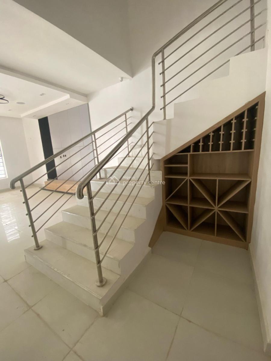 Lovely 4 Bedrooms Semi-detached Duplex, Vgc, Lekki, Lagos, Semi-detached Duplex for Sale